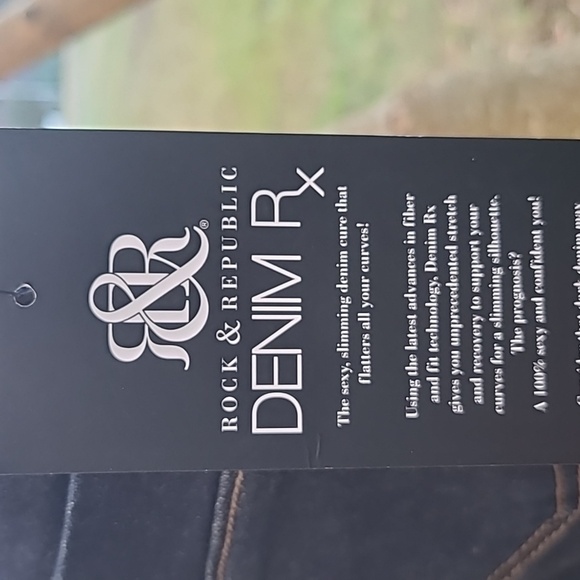 Rock & Republic Midnight Blue Fever Crop Jean Leggings New - Picture 4 of 6